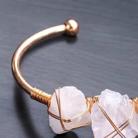 💗Raw Rose Quartz Wire-Wrapped Cuff Bracelet - Picture 3 of 4